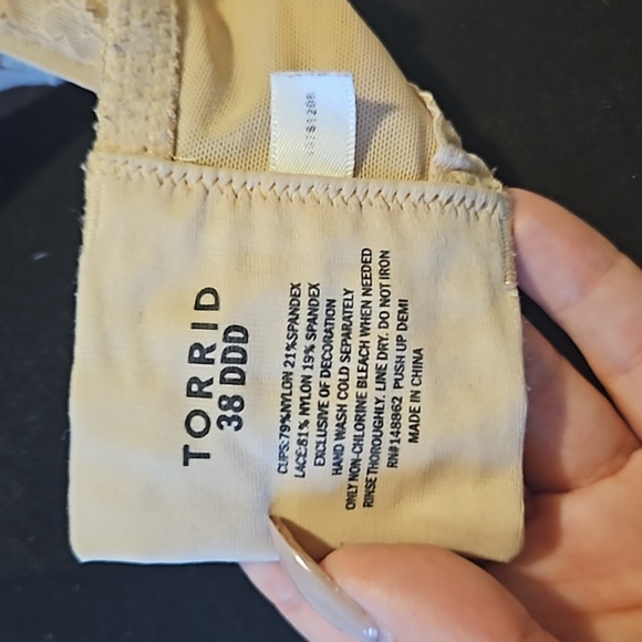 Torrid bra - Picture 2 of 2